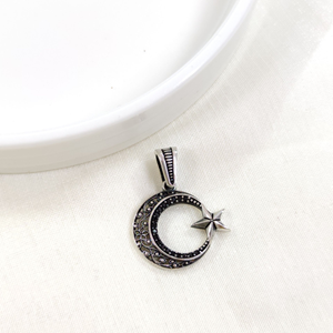 OKSİTLİ AY YILDIZ GÜMÜŞ KOLYE UCU 2 CM