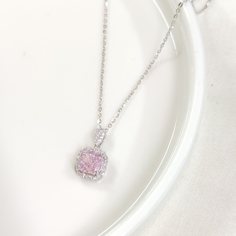 İTHAL PEMBE TAŞLI KARE GÜMÜŞ KOLYE