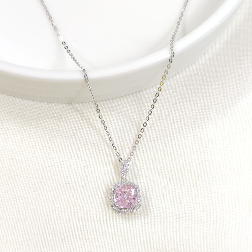 İTHAL PEMBE TAŞLI KARE GÜMÜŞ KOLYE