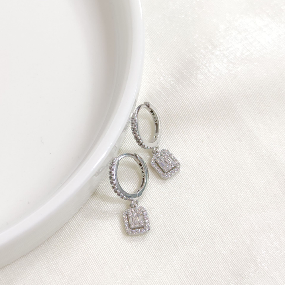 SALLANTILI MİNİ BAGET GÜMÜŞ 10 MM HALKA KÜPE