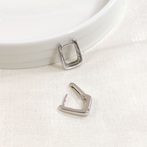 İTHAL DÖRTGEN GÜMÜŞ HALKA KÜPE