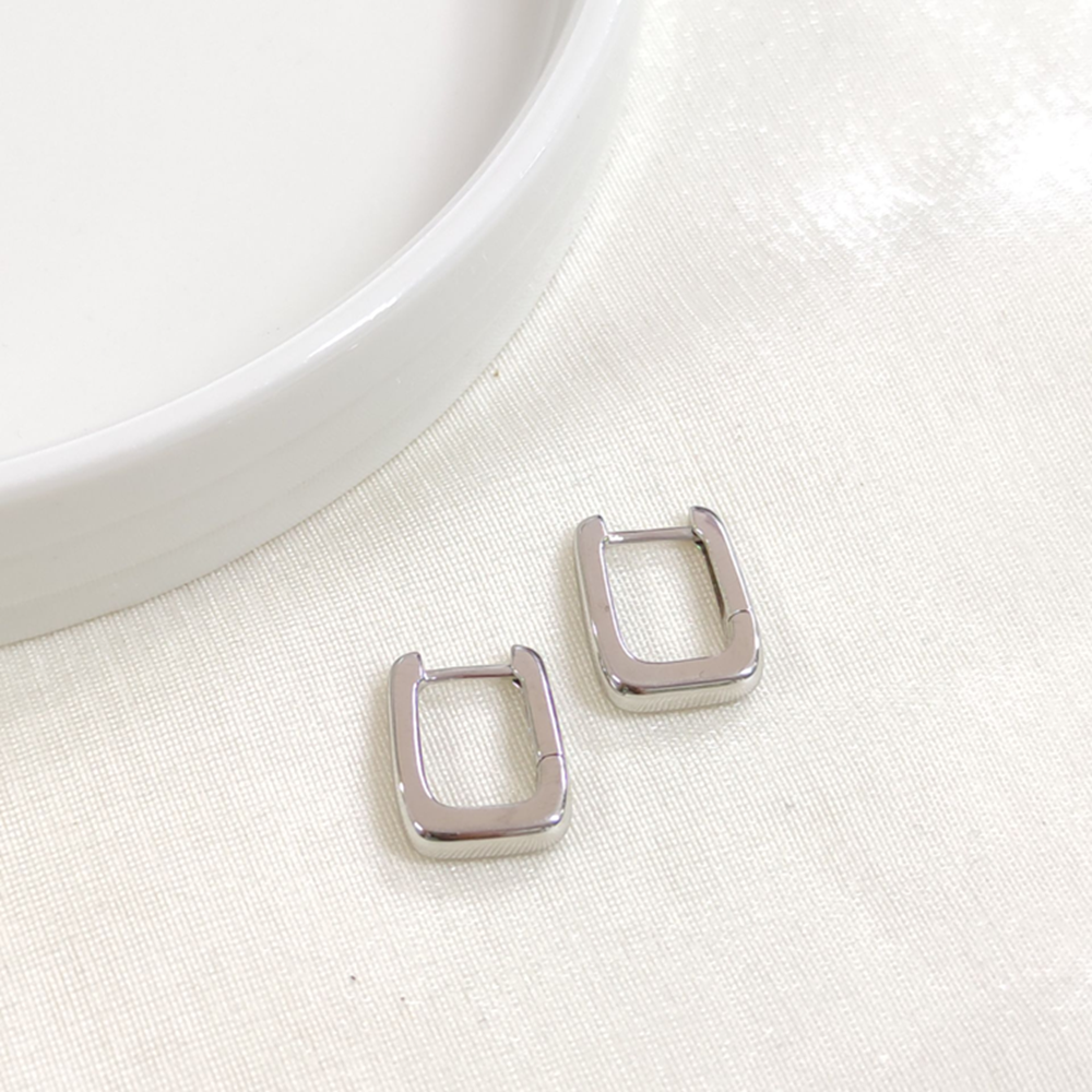 İTHAL DÖRTGEN GÜMÜŞ HALKA KÜPE