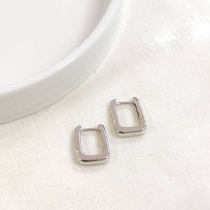 İTHAL DÖRTGEN GÜMÜŞ HALKA KÜPE