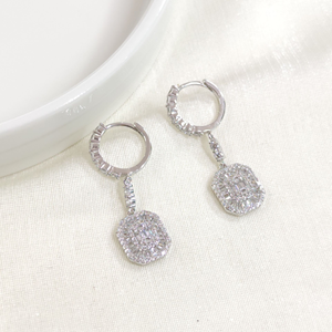 İTHAL SALLANTILI BAGET GÜMÜŞ 10 MM HALKA KÜPE