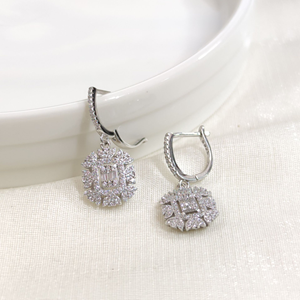 İTHAL ÇİÇEK BAGET GÜMÜŞ 10 MM HALKA KÜPE