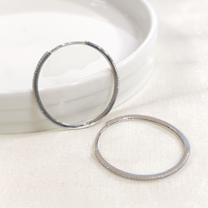 İTHAL 33 MM TAŞLI GÜMÜŞ HALKA KÜPE