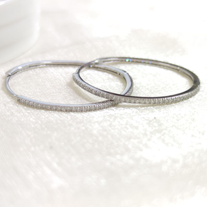 İTHAL 33 MM TAŞLI GÜMÜŞ HALKA KÜPE