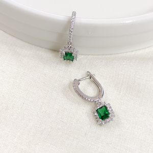 İTHAL ZÜMRÜT ZİRKON TAŞLI BAGET GÜMÜŞ HALKA KÜPE