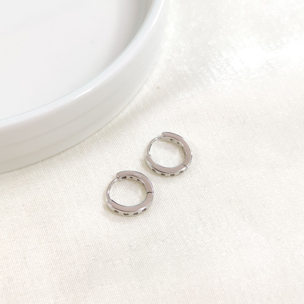 İTHAL 10 MM TAŞ DETAY GÜMÜŞ HALKA KÜPE