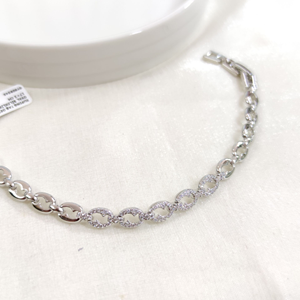 XUPING TAŞ DETAYLI OVAL BİLEKLİK BEYAZ 17+2 CM