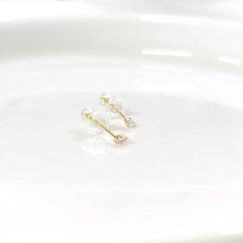 İTHAL 2 MM TEK TAŞ GÜMÜŞ ÇİVİ KÜPE