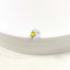 İTHAL 8 MM SARI DONDURMA TEKLİ GÜMÜŞ ÇİVİ KÜPE