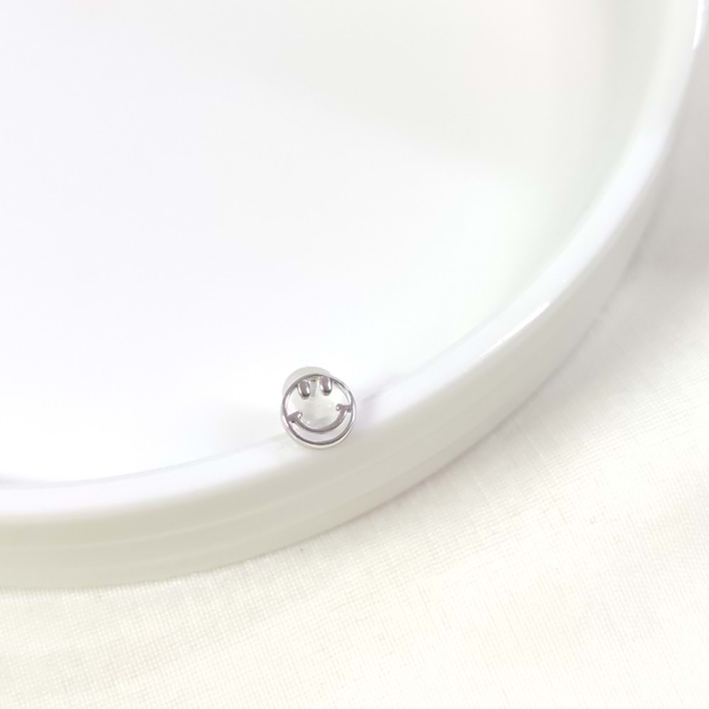 İTHAL 7 MM SMİLE TEKLİ GÜMÜŞ ÇİVİ KÜPE