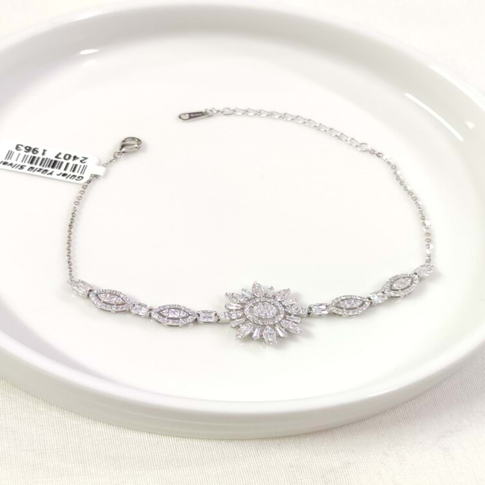 İTHAL GÜNEŞ DETAYLI TAŞLI GÜMÜŞ BİLEKLİK