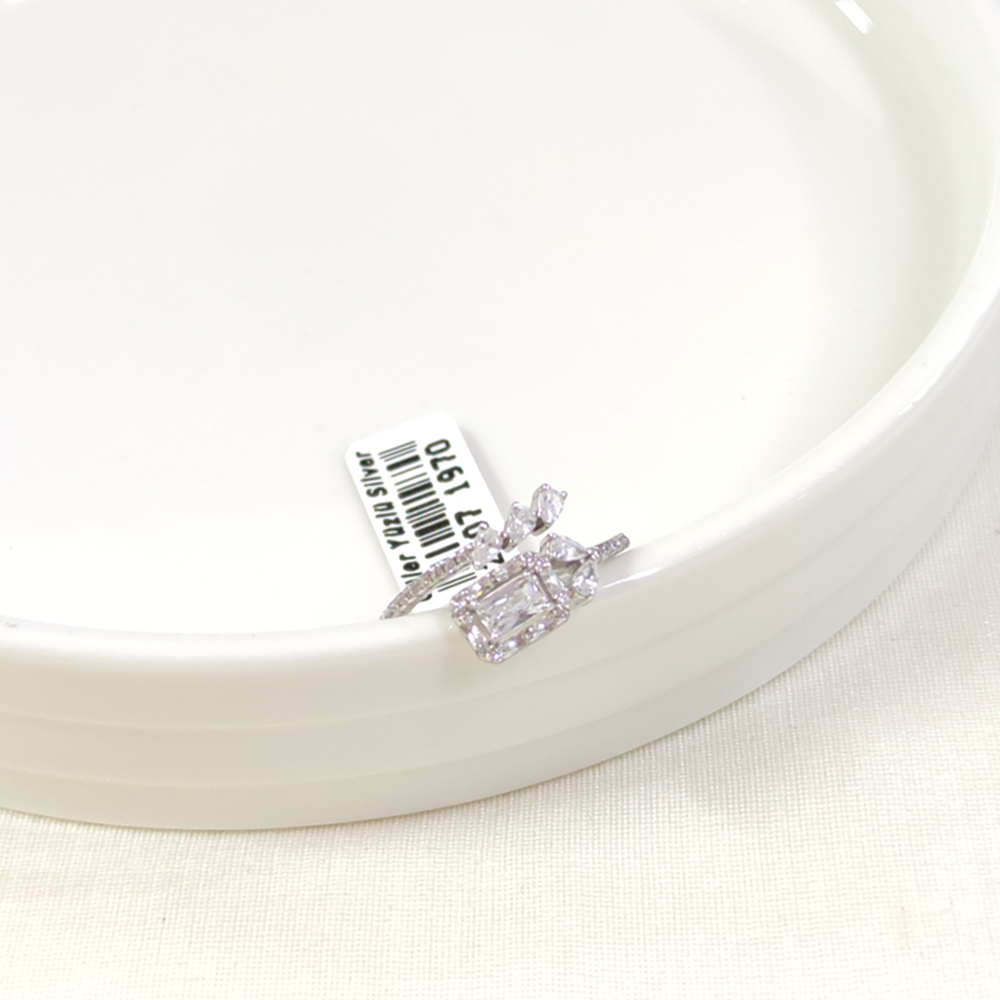 İTHAL BAGET DAMLA TAŞLI GÜMÜŞ YÜZÜK