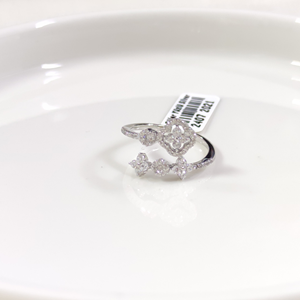 İTHAL ÇİÇEK TAŞLI GÜMÜŞ YÜZÜK