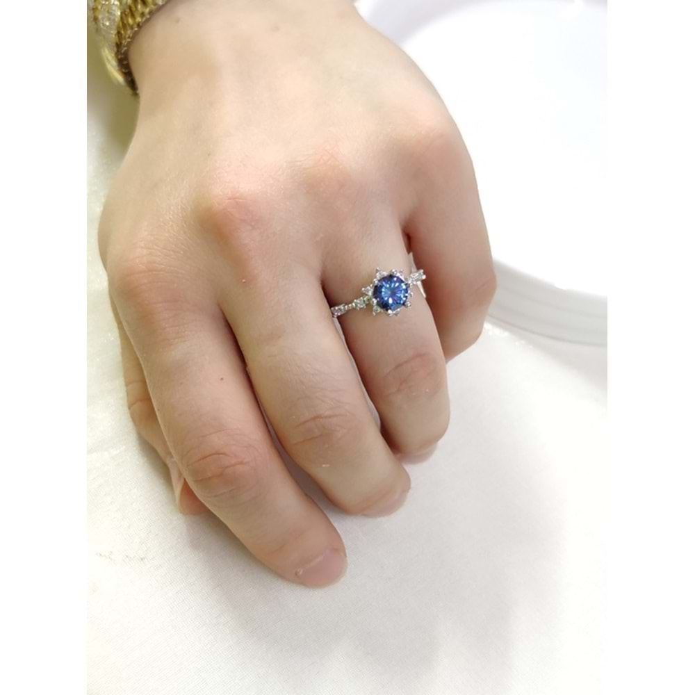 BLUE TOPAZ TAŞLI ÇİÇEK LOTUS TEK TAŞ GÜMÜŞ YÜZÜK