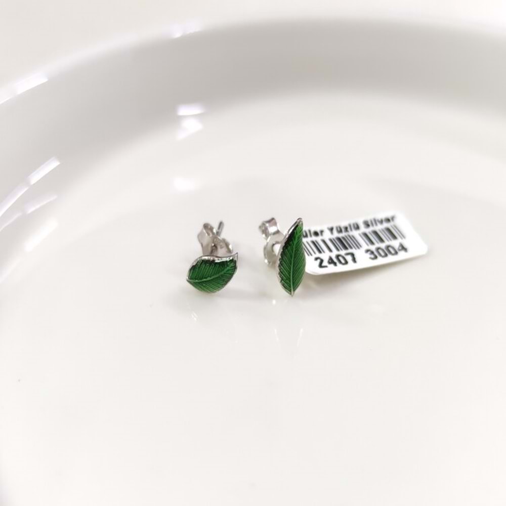 8 MM YEŞİL MİNELİ YAPRAK GÜMÜŞ ÇİVİ KÜPE