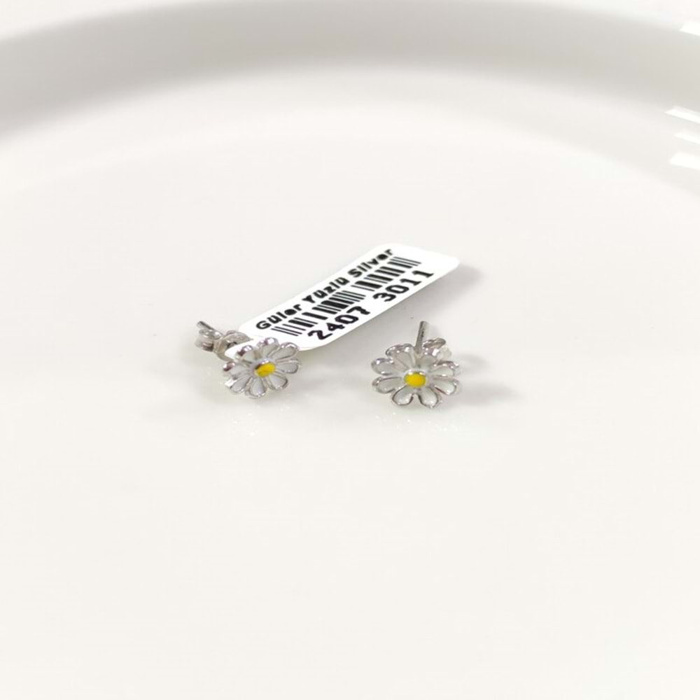 7 MM MİNELİ PAPATYA GÜMÜŞ ÇİVİ KÜPE