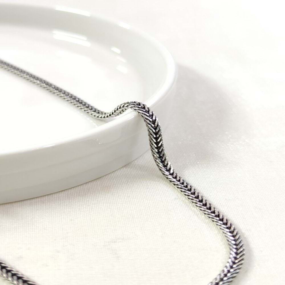 3,30 MM GÜMÜŞ TİLKİ KUYRUĞU YASSI ZİNCİR KOLYE 65 CM