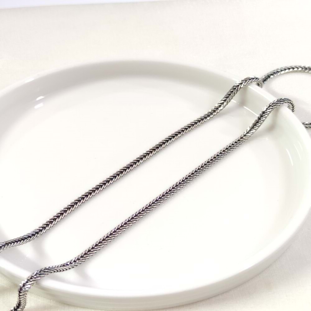 3,30 MM GÜMÜŞ TİLKİ KUYRUĞU YASSI ZİNCİR KOLYE 65 CM