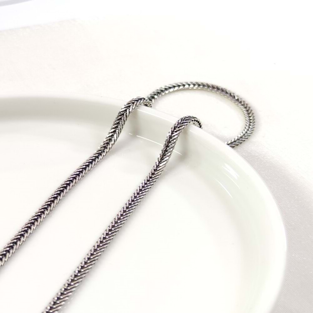 3,30 MM GÜMÜŞ TİLKİ KUYRUĞU YASSI ZİNCİR KOLYE 65 CM