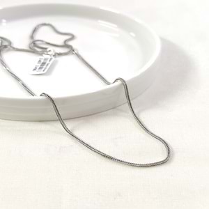 1,60 MM GÜMÜŞ TİLKİ KUYRUĞU KÜP ZİNCİR KOLYE 65 CM