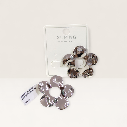 XUPING 3 CM BÜYÜK ÇİÇEK ÇİVİ KÜPE BEYAZ